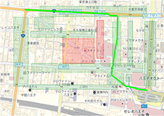 地図上に視覚障碍者向けの安全な歩行ルート表示を実現
